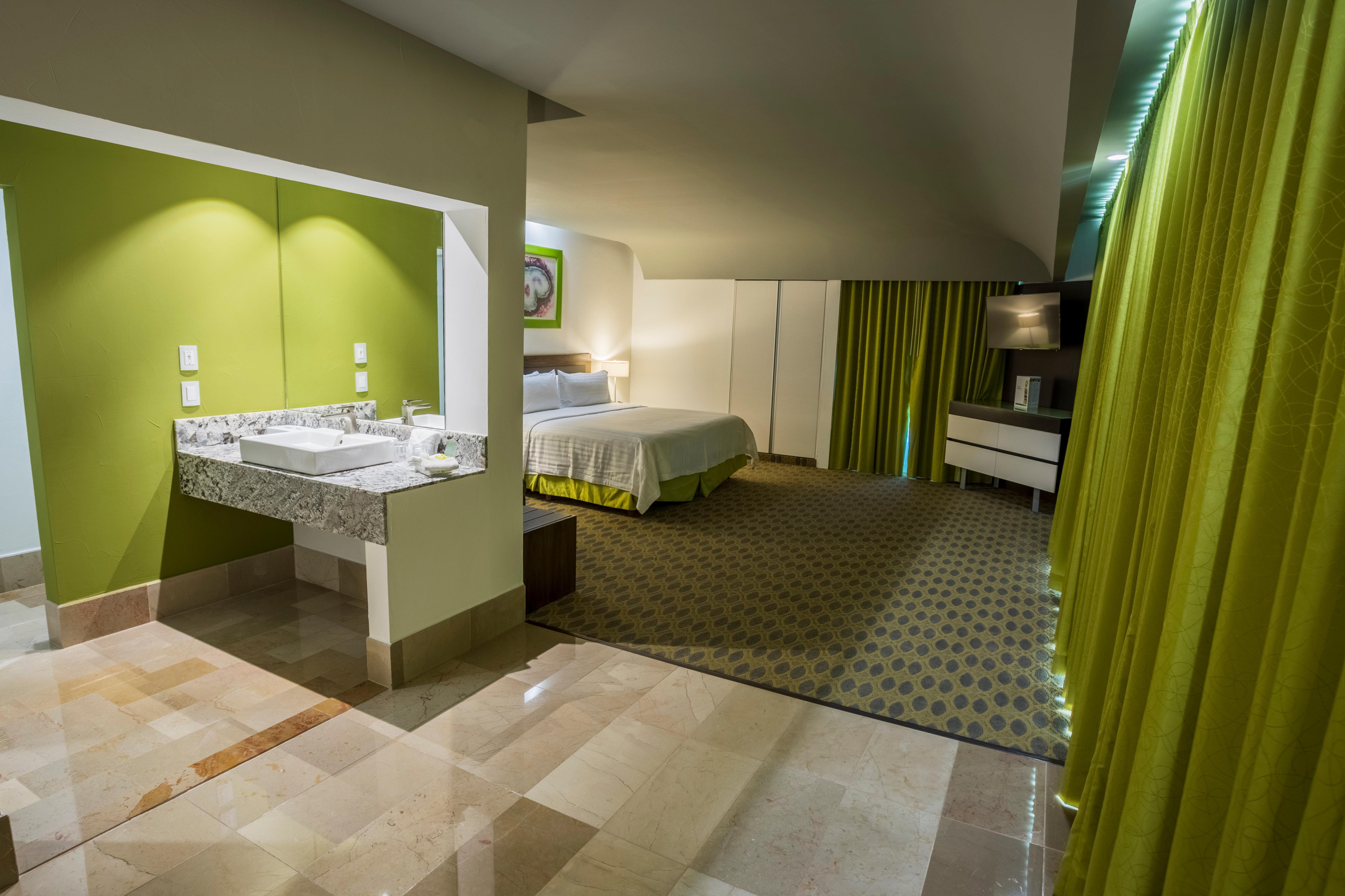 Holiday Inn Queretaro Zona Krystal By Ihg Bagian luar foto