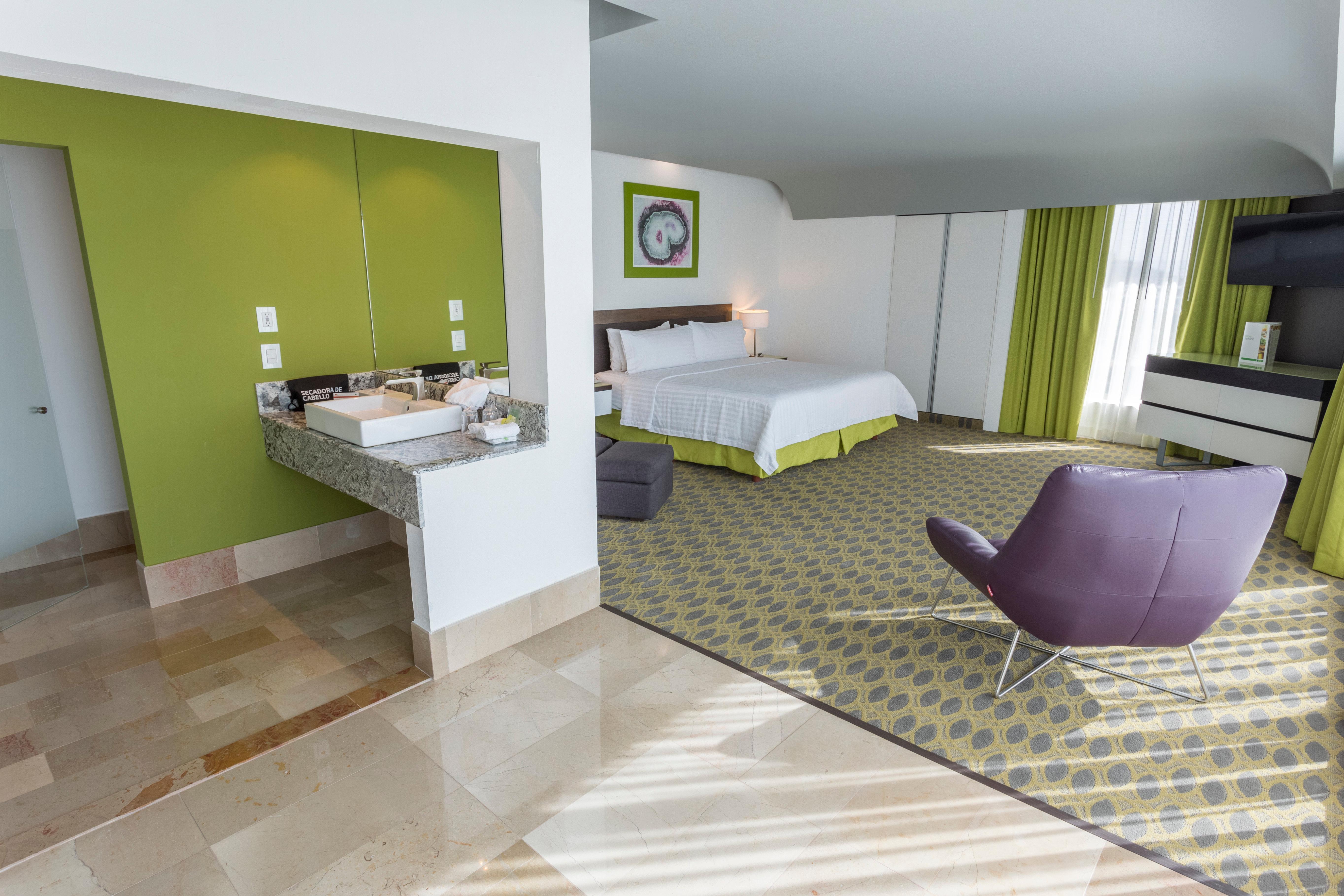 Holiday Inn Queretaro Zona Krystal By Ihg Bagian luar foto