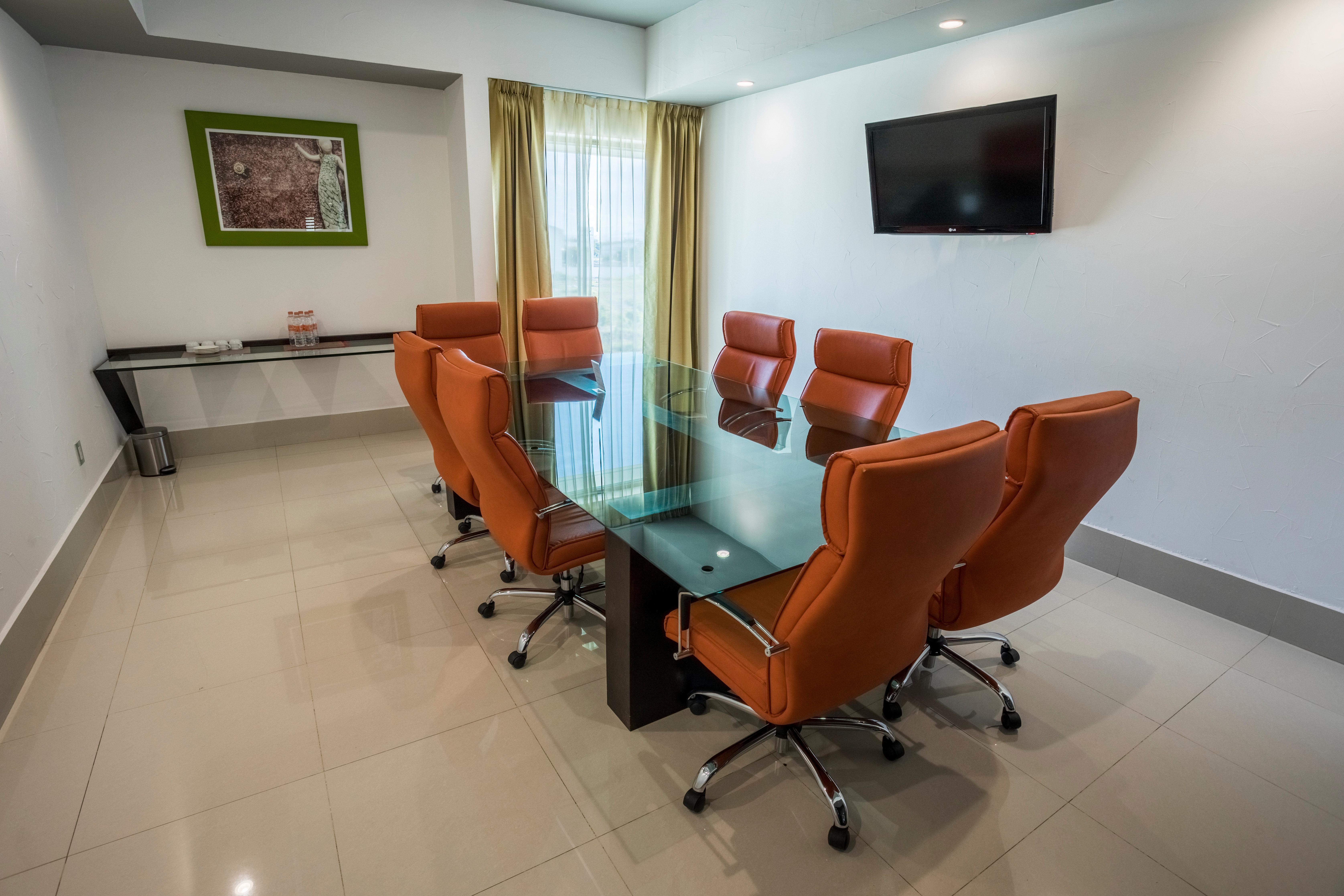 Holiday Inn Queretaro Zona Krystal By Ihg Bagian luar foto
