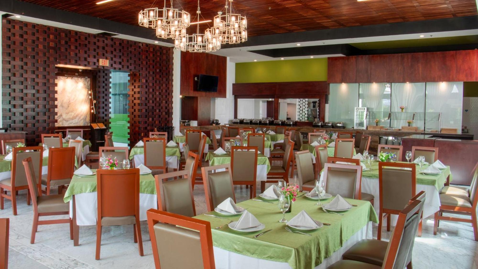 Holiday Inn Queretaro Zona Krystal By Ihg Bagian luar foto