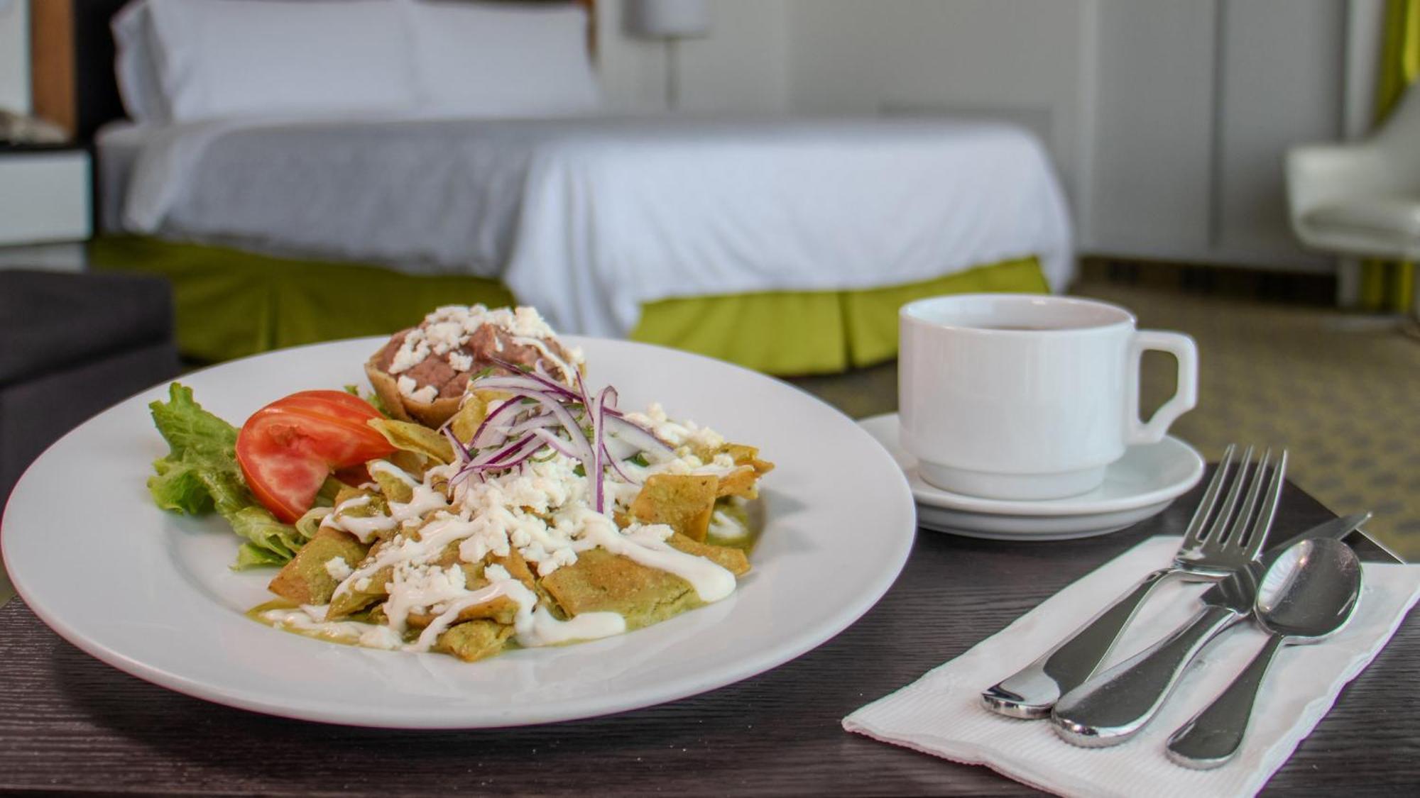 Holiday Inn Queretaro Zona Krystal By Ihg Bagian luar foto